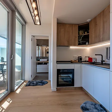 Luxury By The Sea - Free Park - Gym - Ultrawifi Apartment