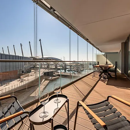 Apartment Luxury By The Sea - Free Park - Gym - Ultrawifi *