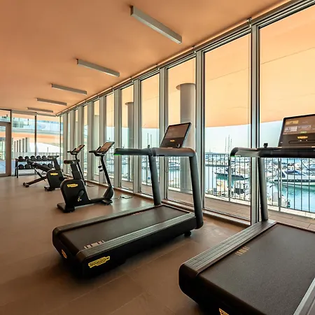 Apartment Luxury By The Sea - Free Park - Gym - Ultrawifi