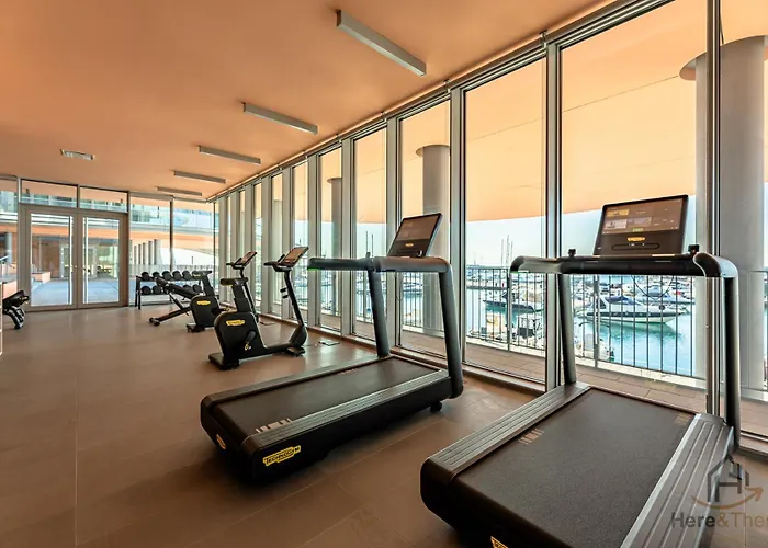 شقة Luxury By The Sea - Free Park - Gym - Ultrawifi